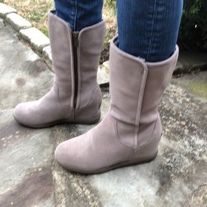 Skechers Suede Boots